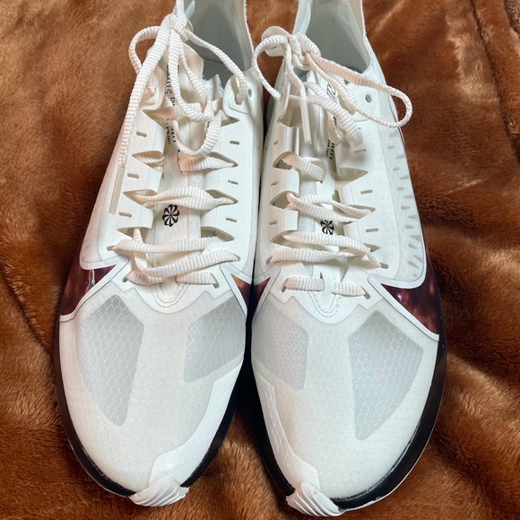 Nike Zoom Gravity - Picture 2 of 7